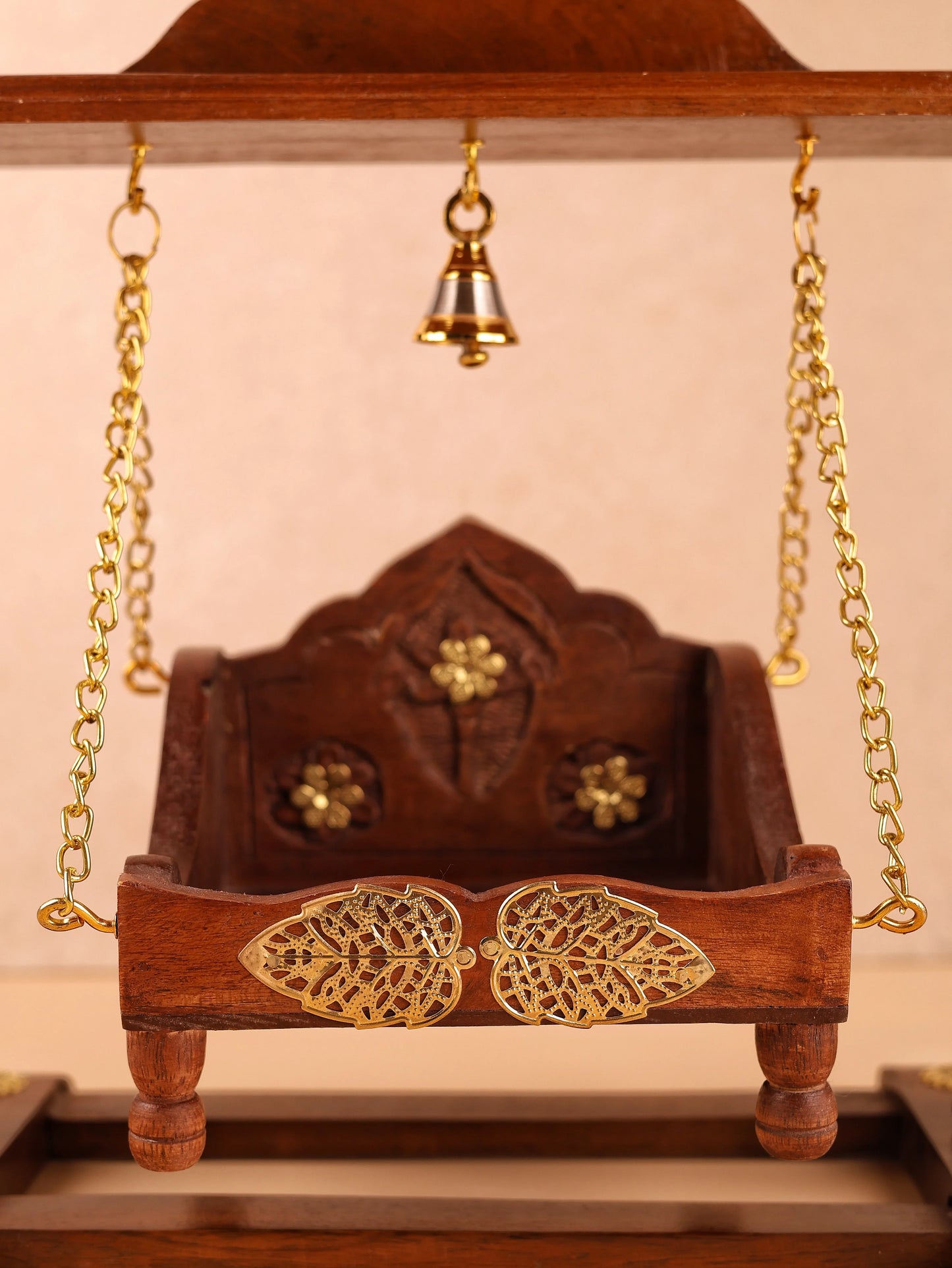 Laddu Gopal Jhula - Devaya