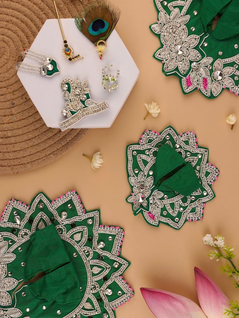 Saawan Sugandh Emerald Green Ladoo Gopal Poshak - Devaya