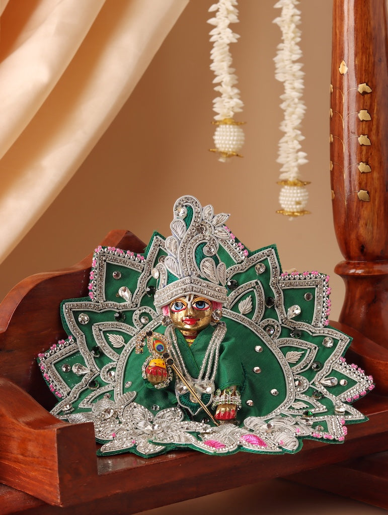 Saawan Sugandh Emerald Green Ladoo Gopal Poshak & Shringar Set